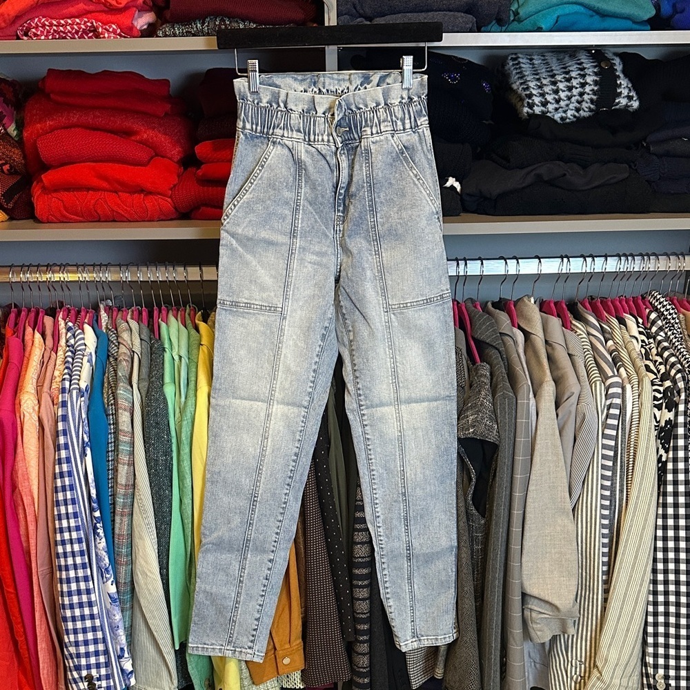 Willow + Root blue 4 pocket high rise tapered leg paperbag jeans size 24